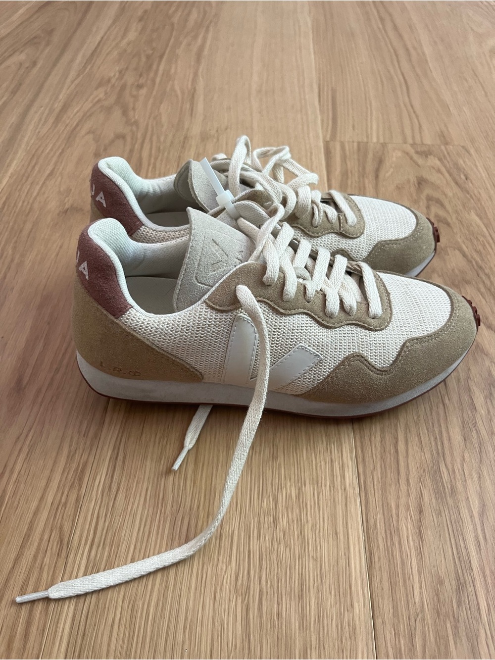 Veja X Madewell Women’s SDU J Mesh Sneakers-Natural Platine size 6